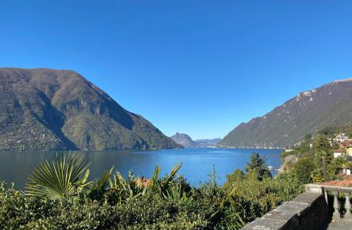 Cressogno House | Room with a View