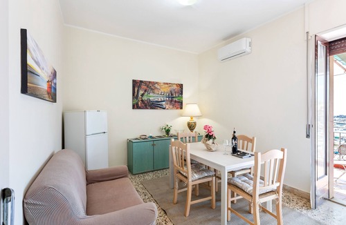 Monte Po-Nesima-San Leone-Rapisardi Apartment | Roomy And Bright Apartment With Balconies X6