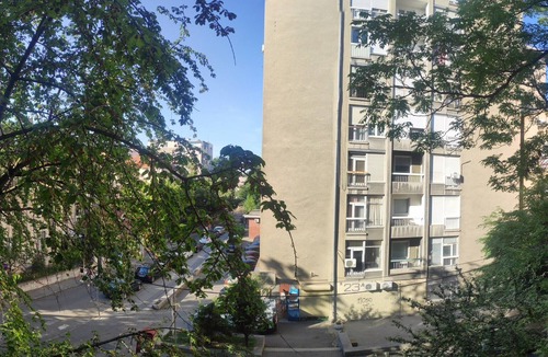 Vukov Spomenik Apartment | Saints Cyril & Methodius best price