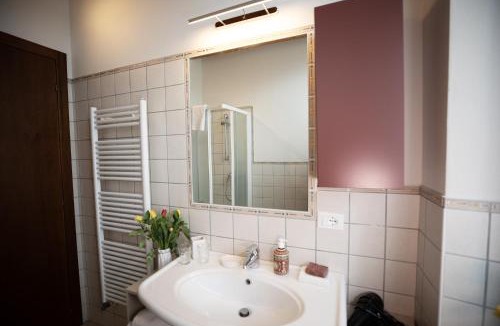 Lazise Old Town Apartment | Salix Home