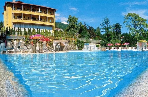 Verbania Apartment | Seaside Apartment in Residence Zust