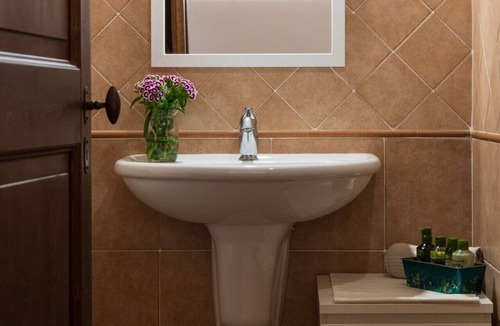 Bargni Apartment | Serafini Home N.2 by Yohome on the Fanesi hills 20km from the sea