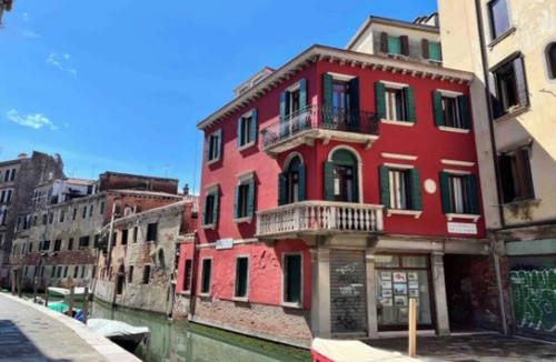 Santa Croce Apartment | Serene Lagoon-View Apartment in the Heart of Venice