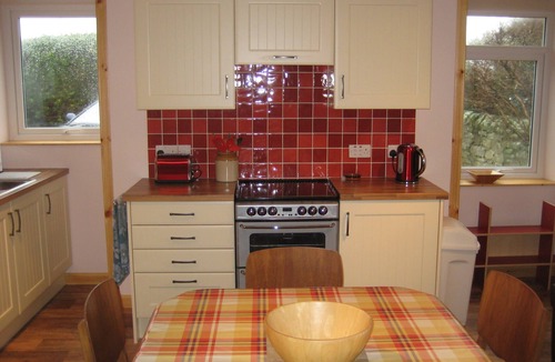 Burray Village Cottage | Sherwood Cottage: Traditional 2 bedroom stone cottage in Burray village, Orkney.