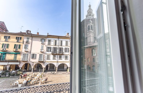 Pavia Apartment | Sissi Home