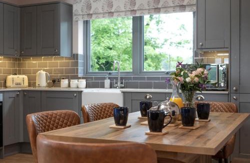 Thornhill House | Slatehouse Cottage, Drumlanrig