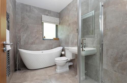 Thornhill House | Slatehouse Cottage, Drumlanrig