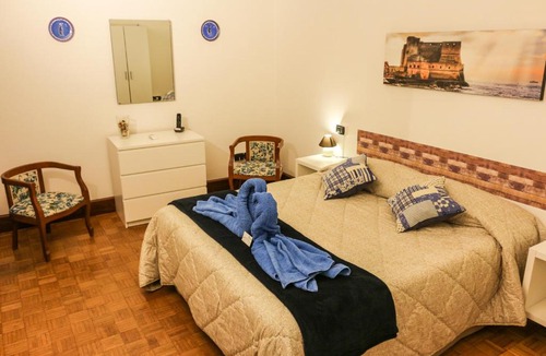 San Ferdinando House | Small Suite Chiatamone