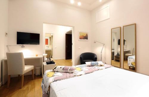 Rione XVIII Castro Pretorio Bed & Breakfast | Sofia's Suites Guesthouse