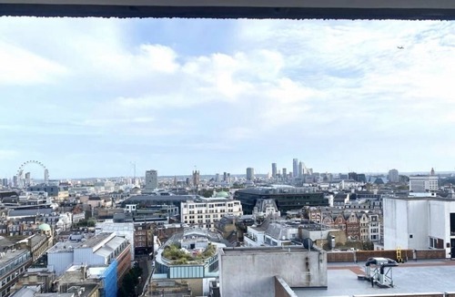 London City Centre Apartment | SOHO PENTHOUSE Designer flat, balcony & superb views