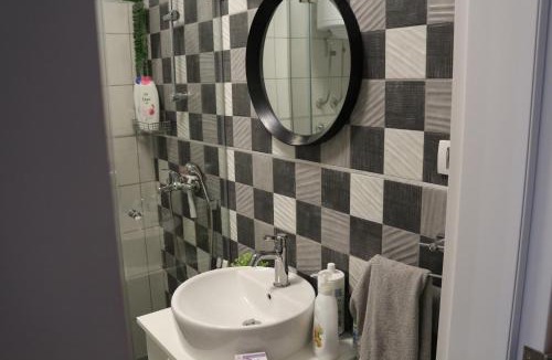 Sremski Karlovci Apartment | Sokak 8