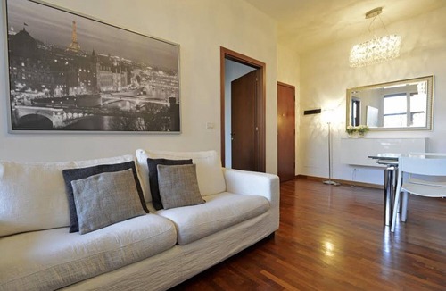 Santo Stefano Apartment | Sole apartment in the center of Bologna