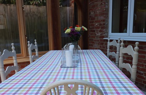 New Forest District House | Spacious 3 bedroom Old School House nestled in the New Forest countryside