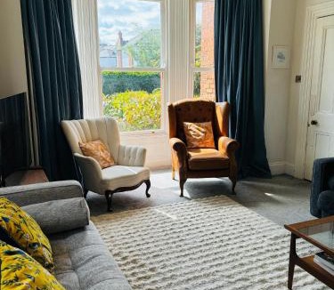Belfast House | Spacious Family & Pet-Friendly Belfast
