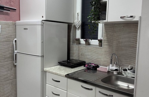 Nis Apartment | SpaNISH 3n-charming 1-bedroom apartment in fabulous Niš with AC, WiFi, jacuzzi