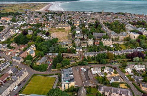 St. Andrews Apartment | Square Green - No 16 Balcony