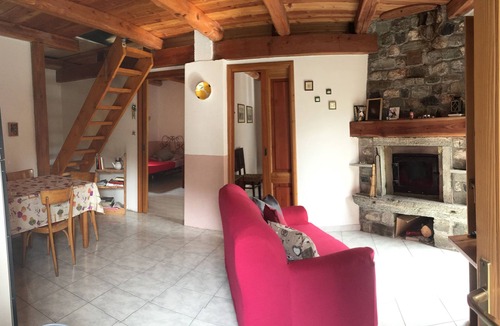 Giaglione House | St. Anthony's Hut. A stay in nature