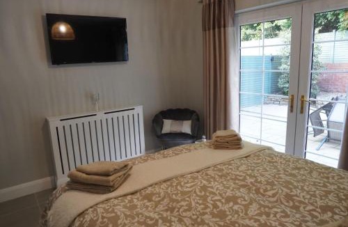 Londonderry Villa | St Elmos Townhouse