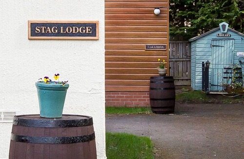 Lasswade Apartment | Stag Lodge with River View at Kevock Vale Park