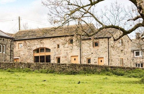 Midhopestones Cottage | STONEYCROFT BARN, family friendly, with a garden in Midhopestones