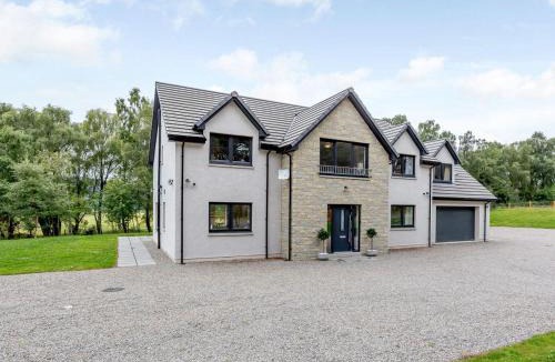 Aberlour House | Strathclaggan