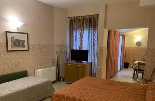 Santa Maria Novella Apartment | Studio 5 Pax In City Centre