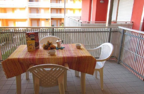 Bibione Lido dei Pini Apartment | Studio in a seafront building-Beahost