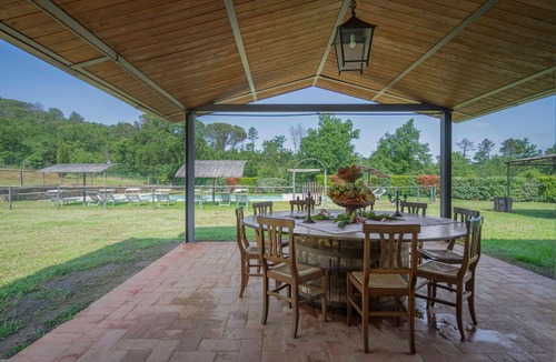 Badia Agnano Villa | Stunning private villa with private pool, A/C, internet, patio, pets allowed and panoramic view