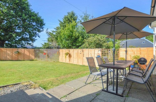 Oban House | Stunning private villa for 8 guests with WIFI, TV, terrace and pets allowed