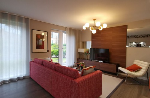 Edinburgh Apartment | Stylish 2 Bed Flat, walk to Royal Mile &Princes St