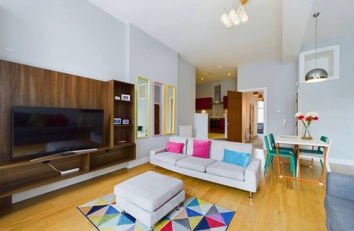 Cathedral Quarter Apartment | Stylish City-Centre Apartment in the Heart of Belfast’s Cathedral Quarter