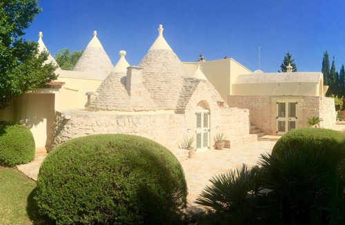 Ostuni Villa | Stylish luxury, beautiful large pool, great location
