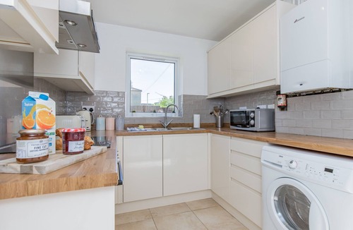 Summertown House | Stylish Townhouse with parking for 2!