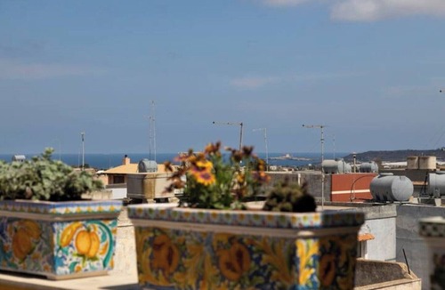 Pachino Condo | Suite Apartment with fine furnishings - Minerva