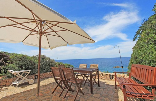 Costa Paradiso Villa | Suite Granito first row on the sea