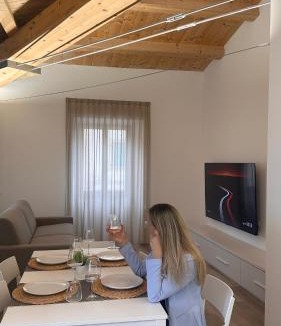 Camerano Apartment | SUITE Rosso Conero - Le Grotte Rooms And Apartments