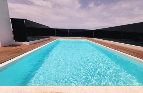 RACINE EXTENSION Apartment | The 28 Triangle d'Or by IB Signature - Stylish two-Bedroom flat - Wifi, Self Check-in, Day and Night Security, Terrace, Swimming pool, free parking close to all facilities