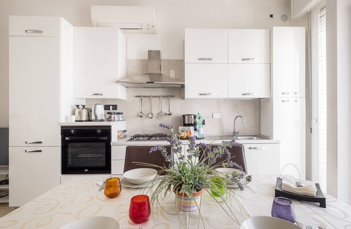Historic Center Apartment | THE GATEWAY- Apartment in the Historical City Center of Bologna