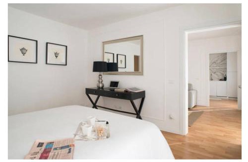 Santa Maria Novella Apartment | The Golden Tree