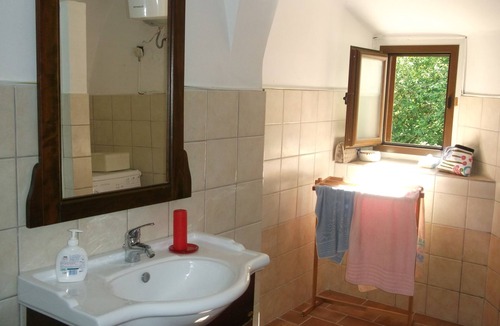 Bisegna House | The House in the Bear Country, San Sebastiano dei Marsi. Heart of the National Park