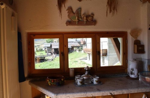 Venoz House | The House of light: nature end relax in the village of old times