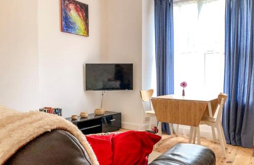 Jacobstow Apartment | THE OLD RECTORY SOUTHCOTT APARTMENT in Jacobstow 10 mins to Widemouth bay and Crackington Haven,15 mins Bude,20 mins tintagel, 27 mins Port Issac