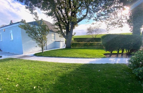 Kincaple House | The Old Toll House - a house that sleeps 8 guests in 3 bedrooms - Retreat Group