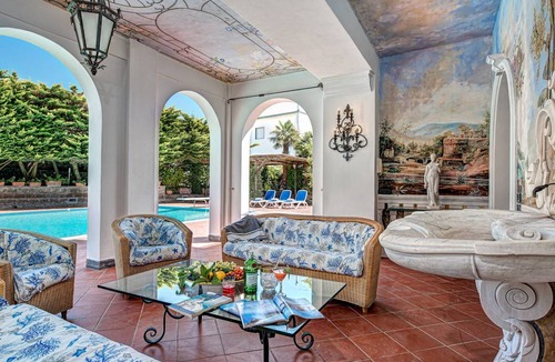 Colli di Fontanelle Villa | The Palace - Villa Escondida