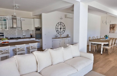Sanza House | The Roots - Apartment 1