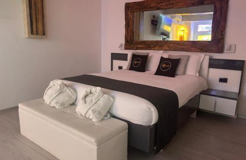 Ranzanico Apartment | THE SECRET SUITE - SUPERIOR "Lago di Endine"