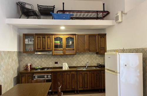 San Giacomo degli Schiavoni Apartment | The Shelter: Comfortable Ground Floor in Quiet Area