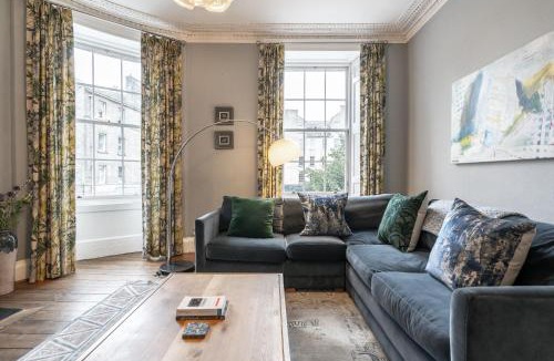 Newington Apartment | The St Patrick Square Residence