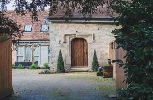 Priors Marston Cottage | The Stables at Holy Well, Southam- sleeps 4 guests in 2 bedrooms