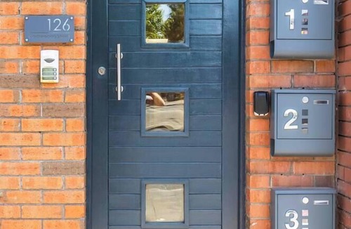 Belfast Apartment | The Titanic-1bd Trendy Ap (Gold Short Term Stays)